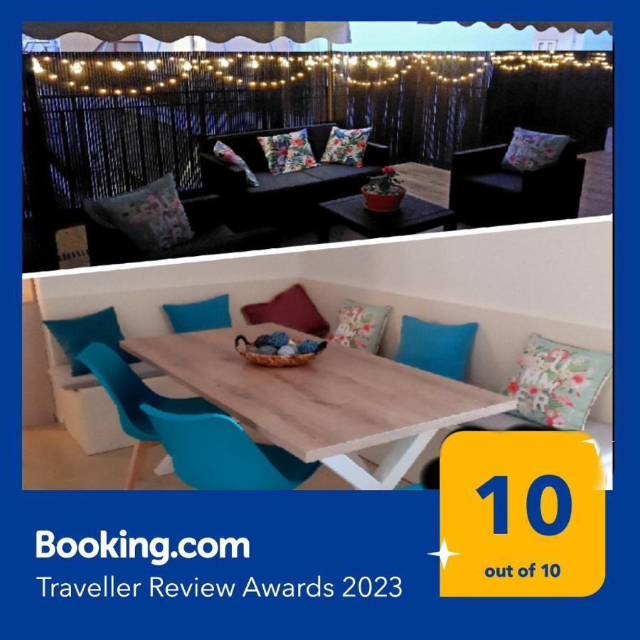 Central Apartment Near The Beach With Huge Private Terrace 루트라키 외부 사진