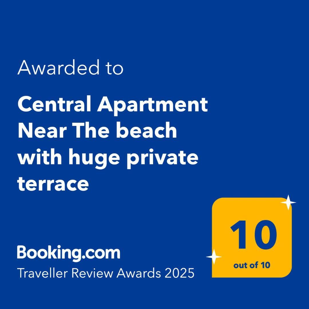 Central Apartment Near The Beach With Huge Private Terrace 루트라키 외부 사진